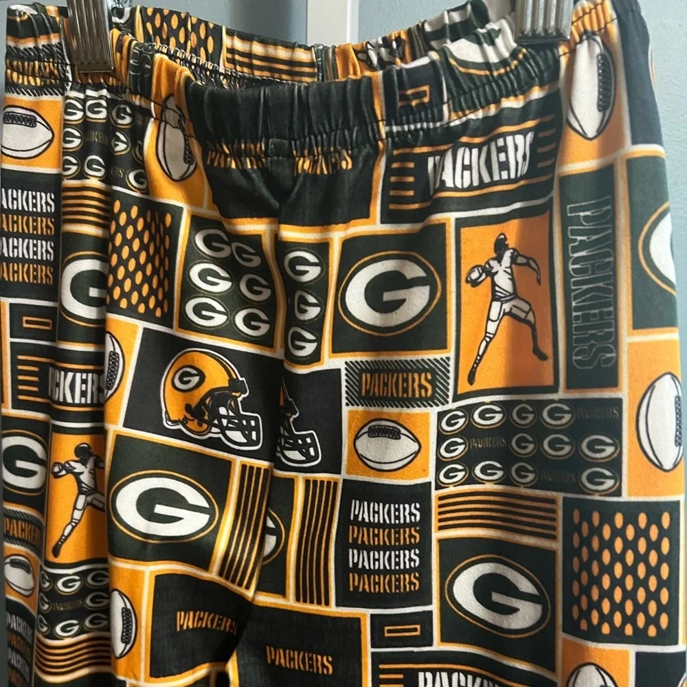 Greenbay Packers Football Graphic Leggings NWOT Boutique
